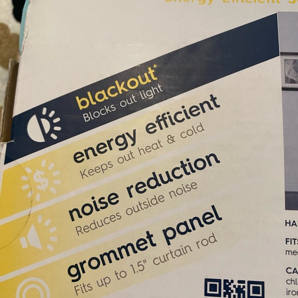 SUN ZERO (2 PANELS) ENERGY EFFICIENT NOISE REDUCTION GROMMET PANELS - Picture 14 of 14